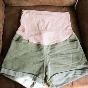 Maternity shorts